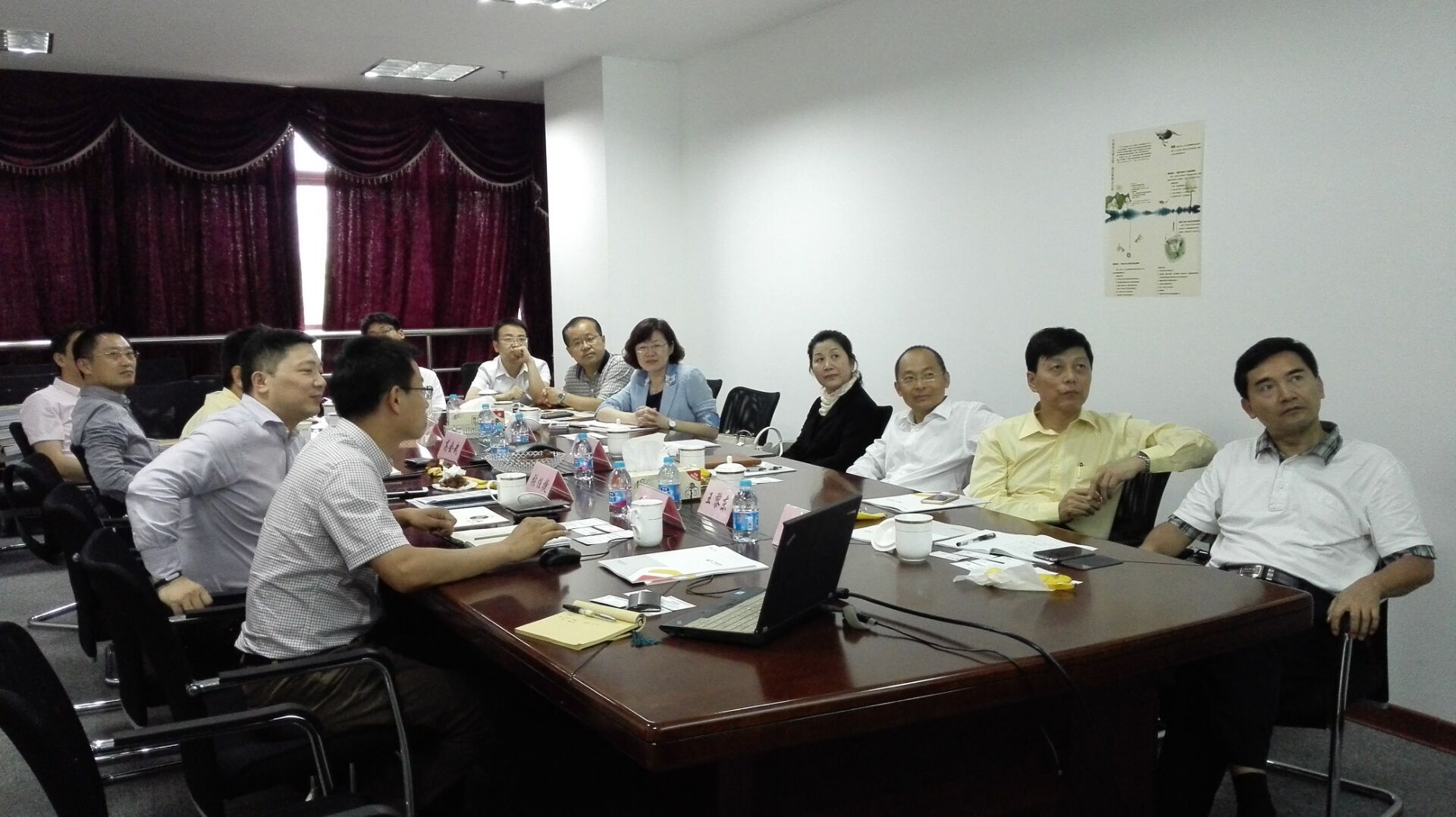 貴陽市委常委、副市長劉春成一行蒞臨中安科股份參觀訪問